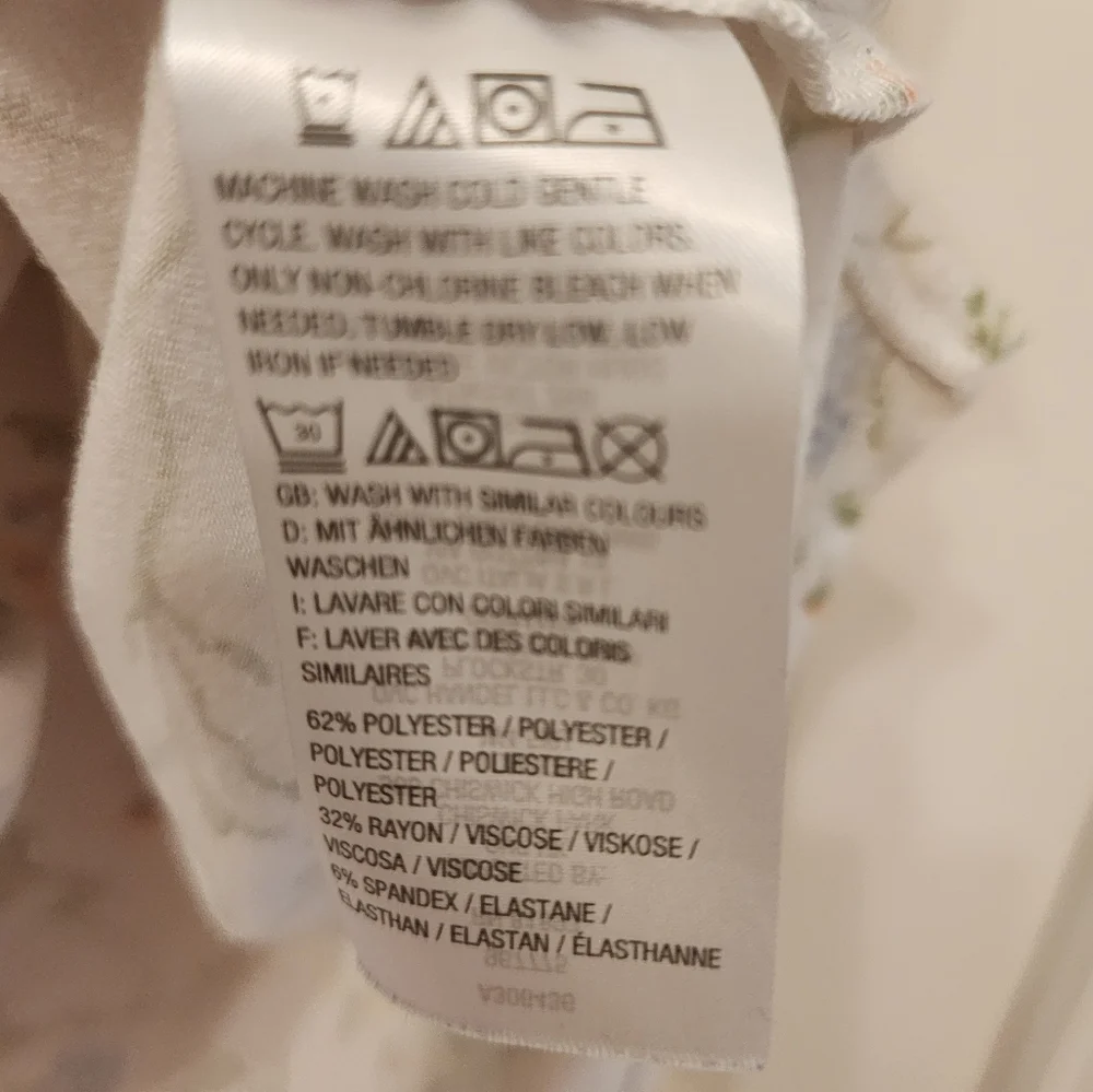 Issac Mizrahi Tshirt - Picture 4 of 4